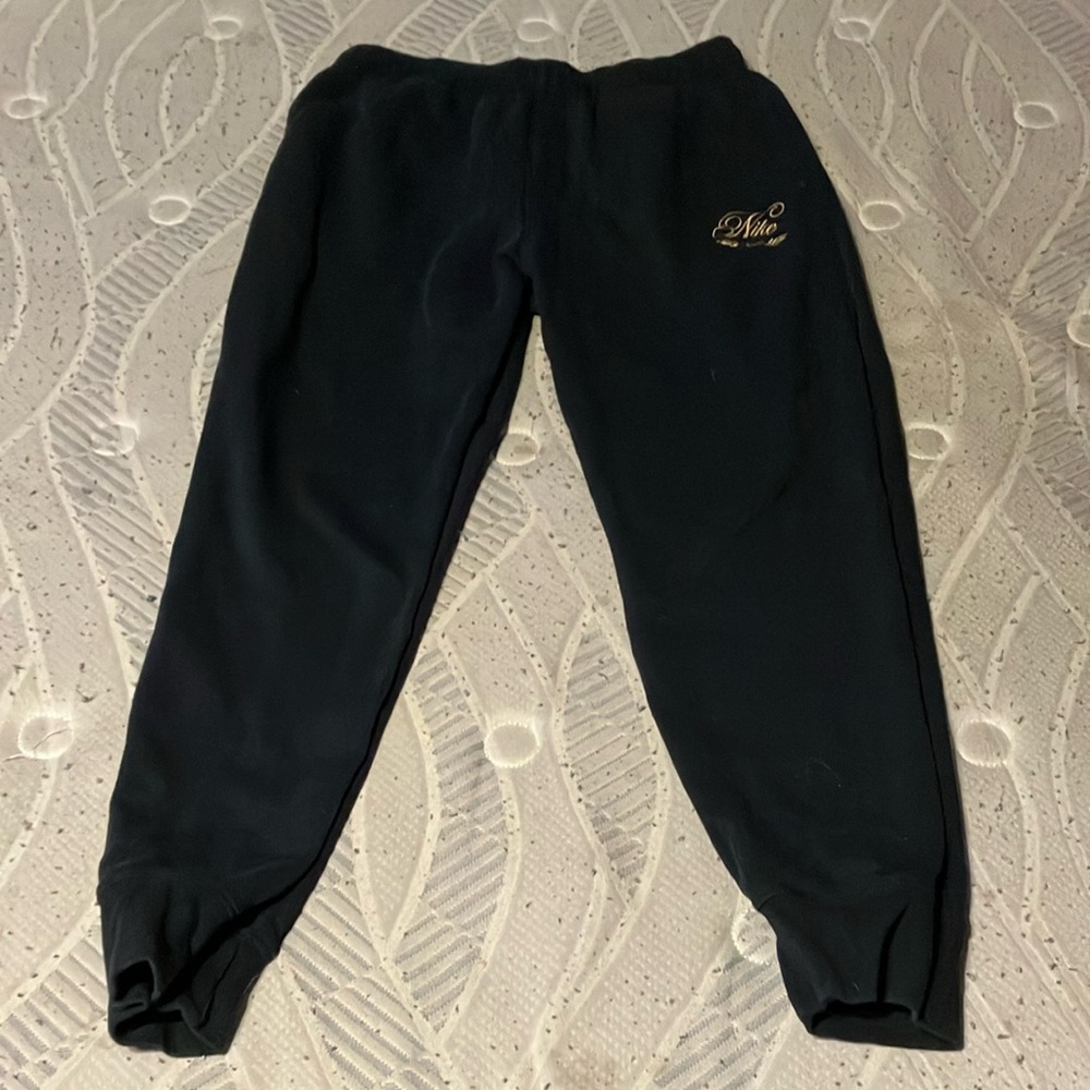 Nike (limited edition Olympic gold sweatpants)